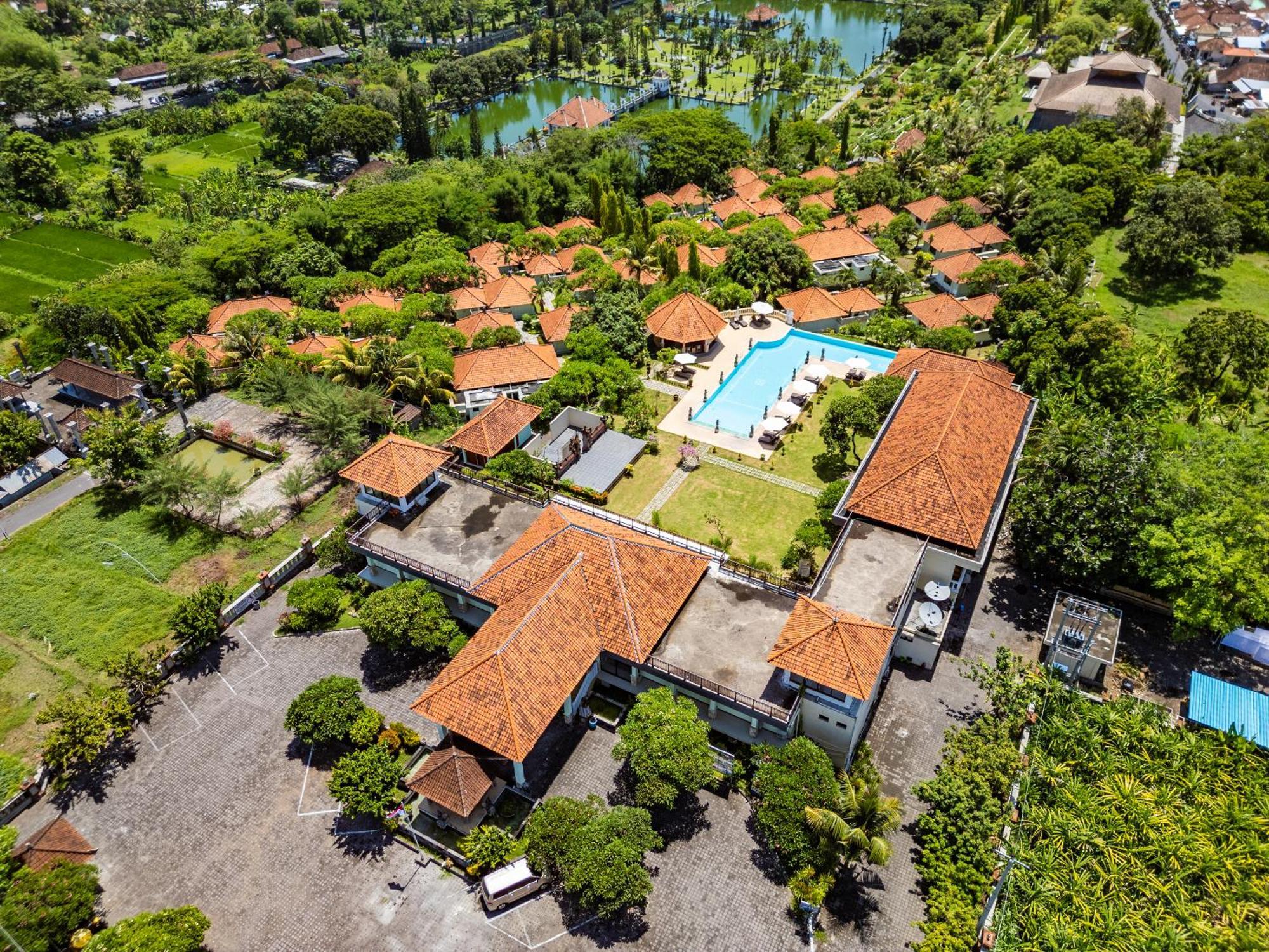 Taman Surgawi Resort & Spa Jasri Extérieur photo
